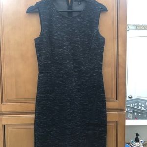 Kenneth Cole size 4 midi dress.